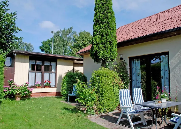 Ferienhaeuser Am Selliner See